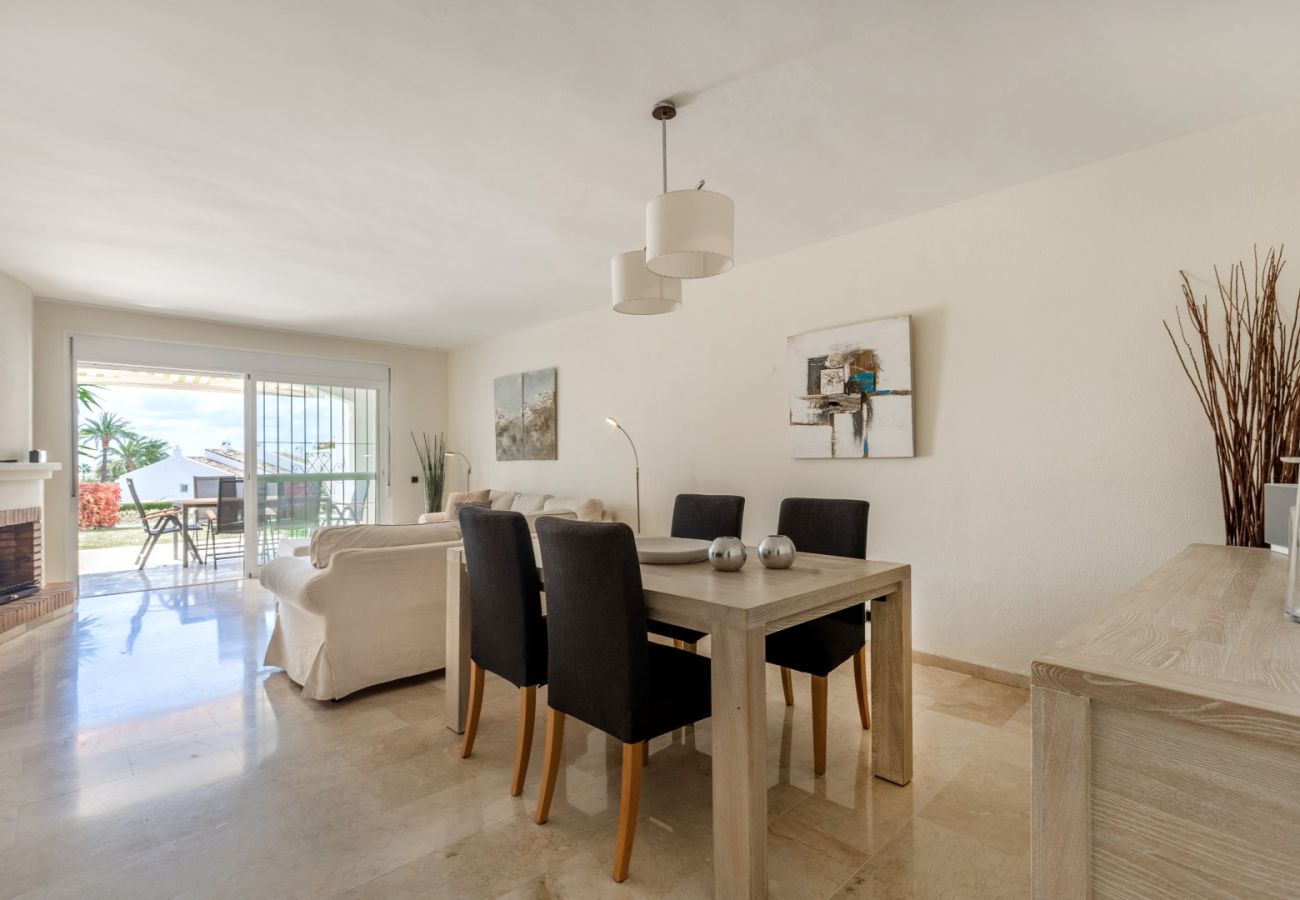 Apartment in Nueva andalucia - RA23046 Malambo