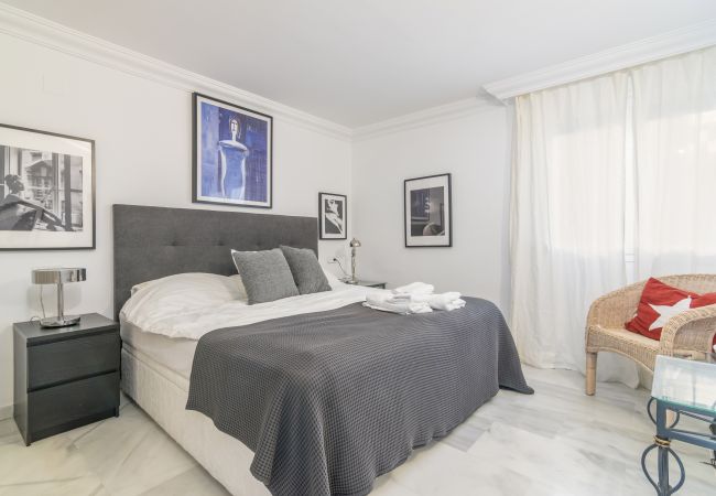 Apartment in Nueva andalucia - RA23587 Magna Marbella