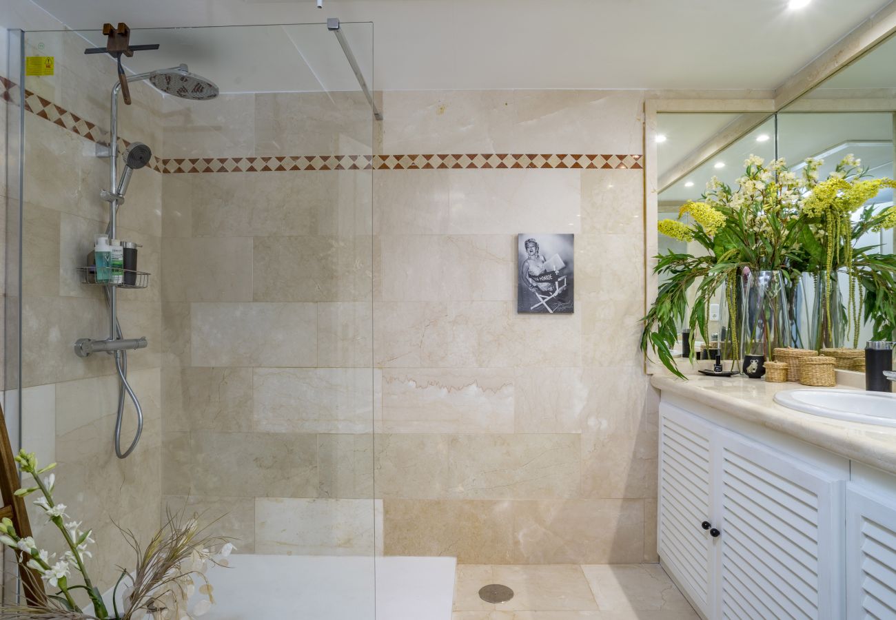 Apartment in Nueva andalucia - RA23587 Magna Marbella