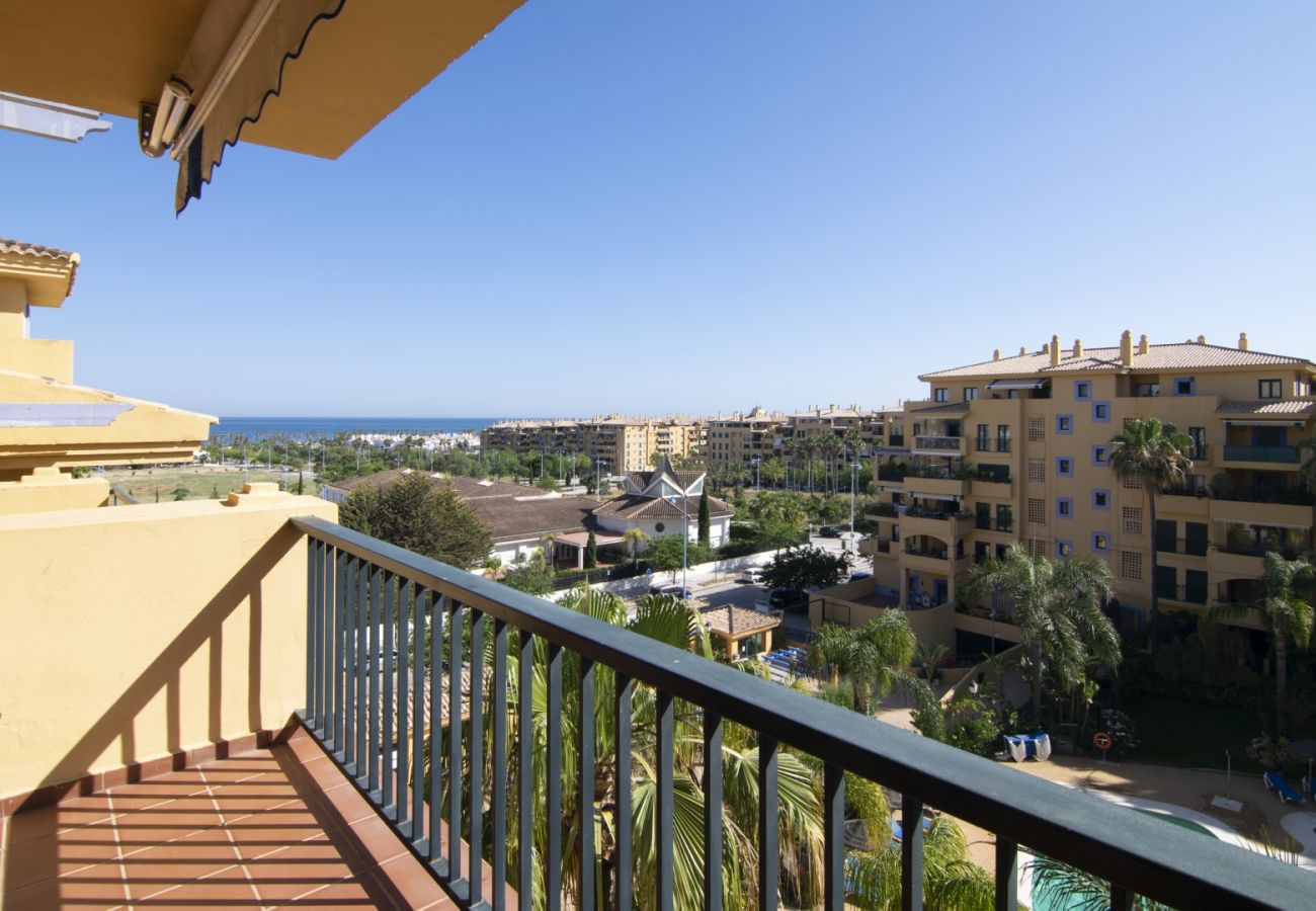 Apartment in San Pedro de Alcántara - RA23668 Los Almendros II