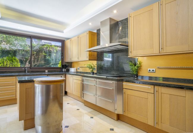 Villa in Nueva andalucia - RV53050 Villa Viena Villa in Nueva andalucia - RV53050 Villa Viena