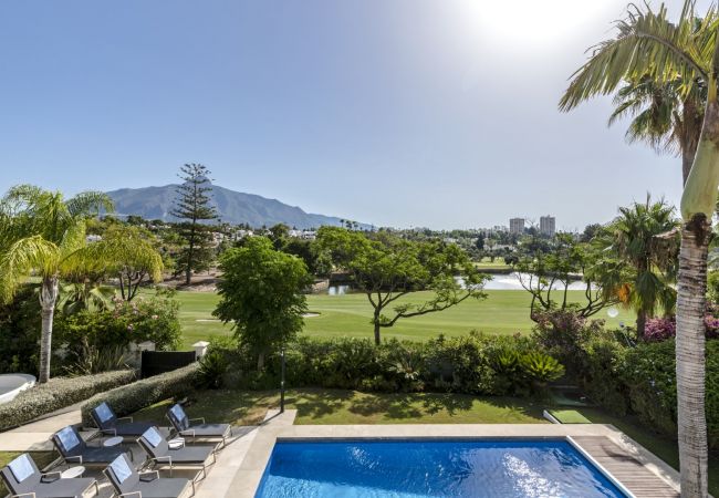 Villa in Nueva andalucia - RV53089 Villa Golf Paradise