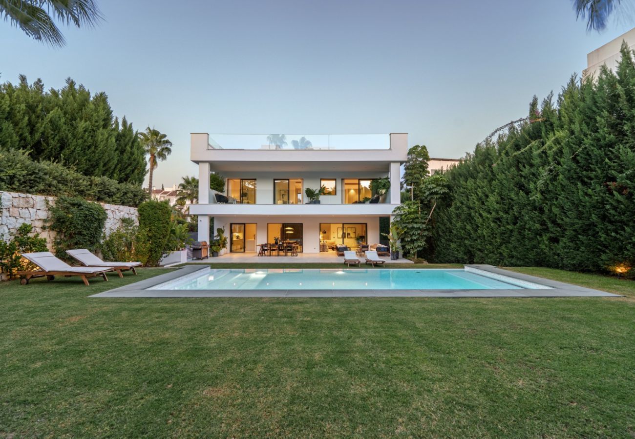 Villa in Nueva andalucia - RV53717 Villa Gardenias