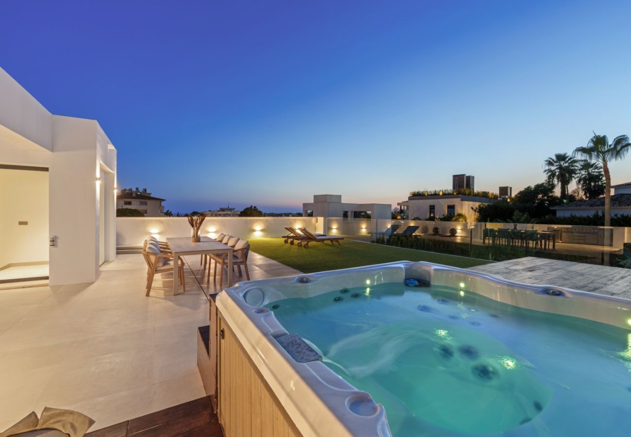 Villa in Nueva andalucia - RV53717 Villa Gardenias