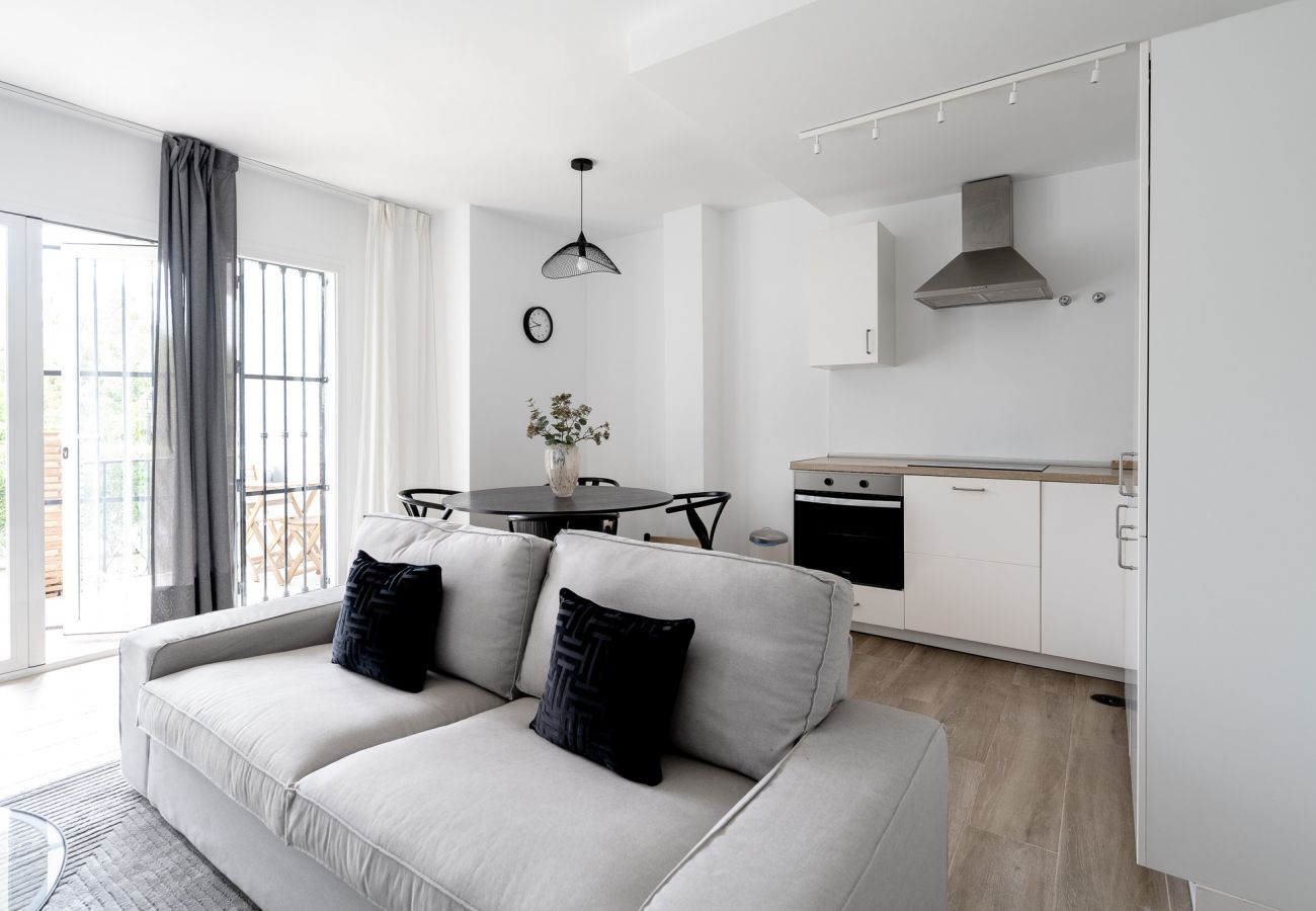 Apartment in Nueva andalucia - SBG23755