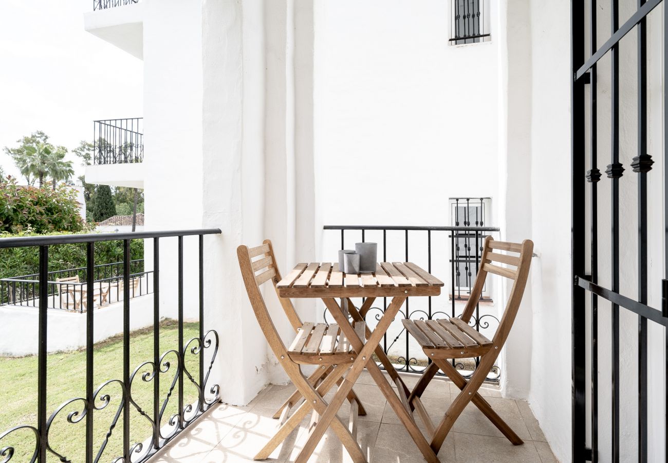 Apartment in Nueva andalucia - SBG23755