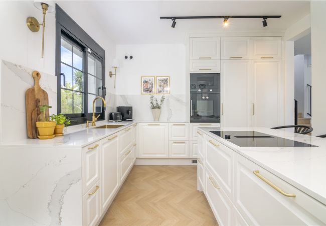 Villa in Estepona - RV53826 Monte Biarritz Villa in Estepona - RV53826 Monte Biarritz