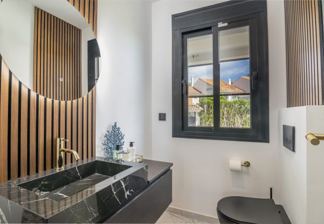 Villa in Estepona - RV53826 Monte Biarritz Villa in Estepona - RV53826 Monte Biarritz