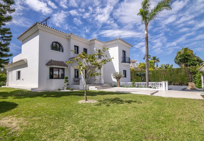 Villa in Estepona - RV53826 Monte Biarritz Villa in Estepona - RV53826 Monte Biarritz