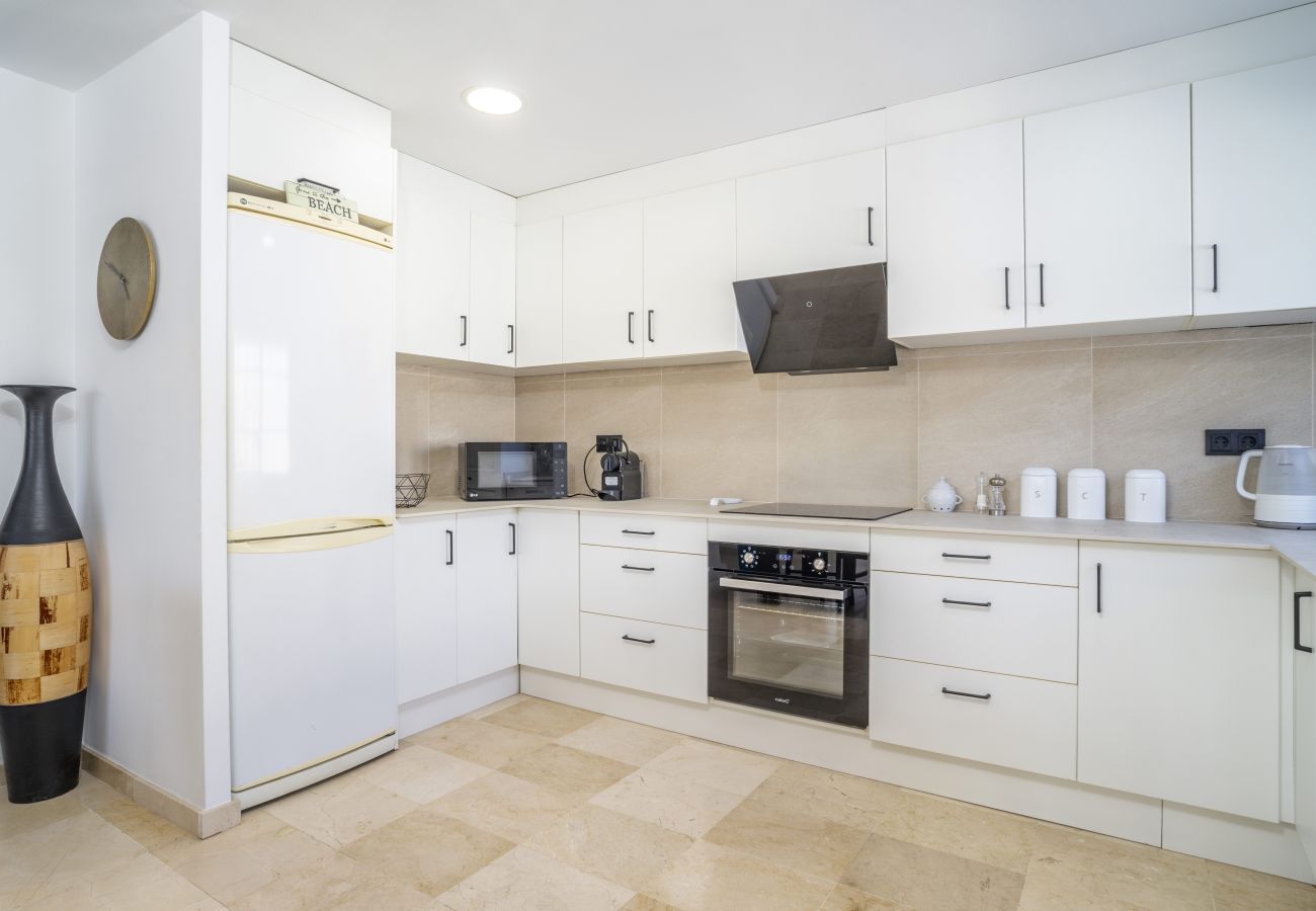 Apartment in Nueva andalucia - RA23859 Sol y Paz