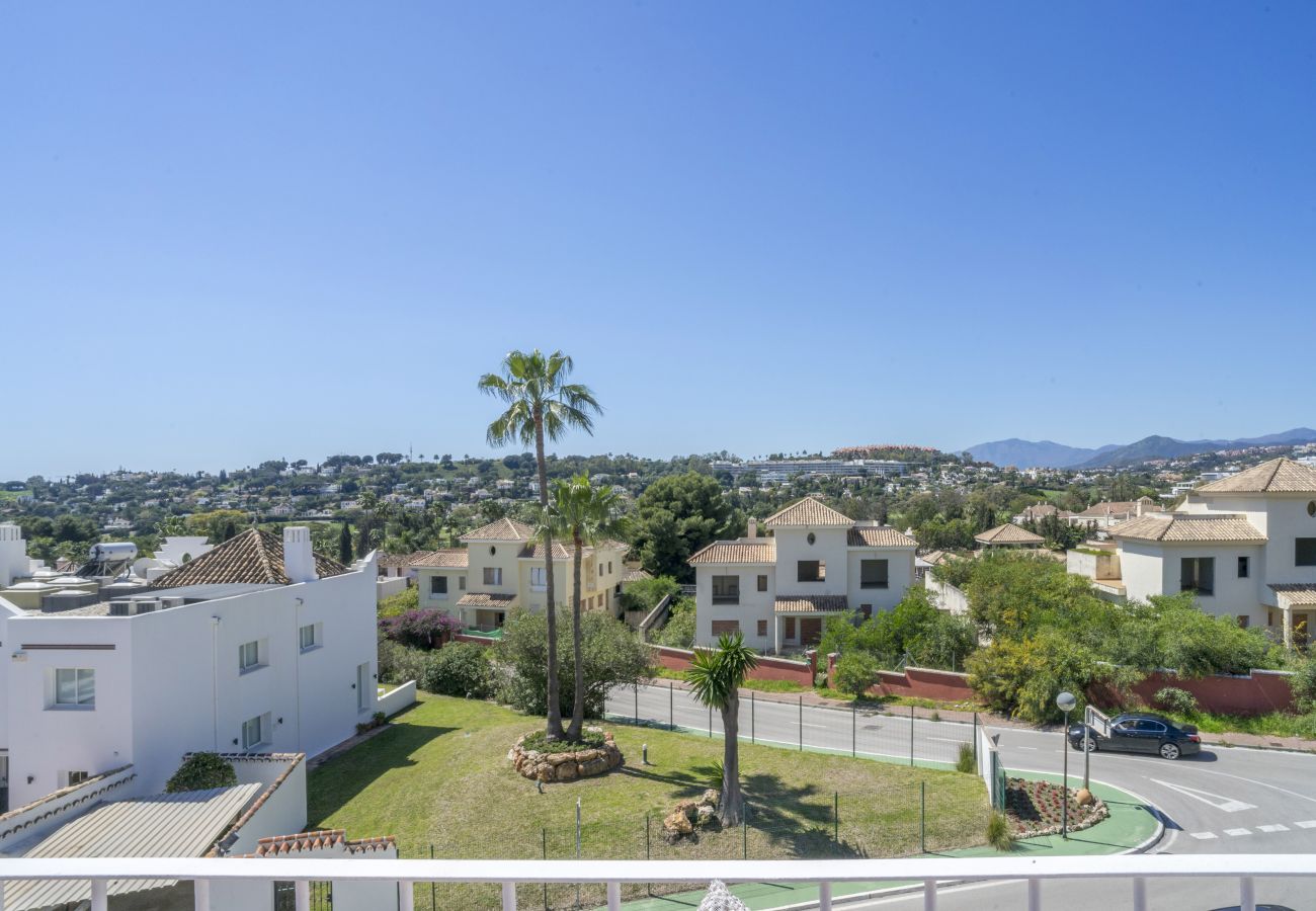 Apartment in Nueva andalucia - RA23878 Aloha Pueblo