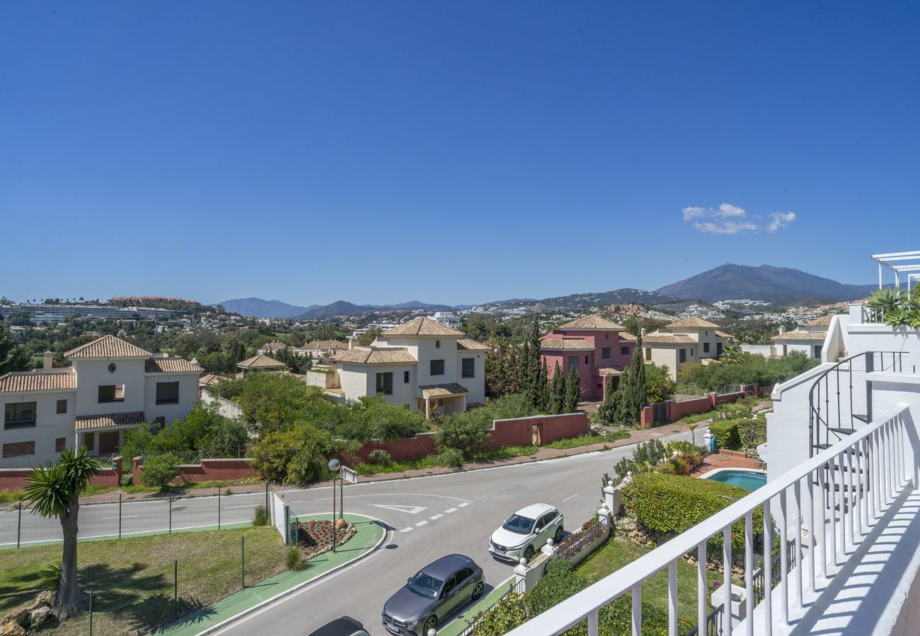 Apartment in Nueva andalucia - RA23878 Aloha Pueblo