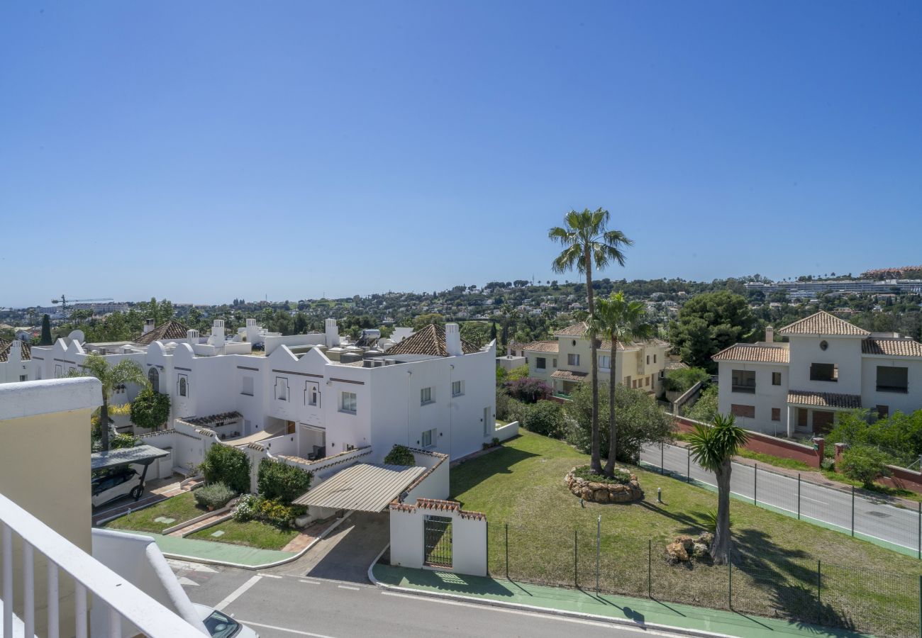 Apartment in Nueva andalucia - RA23878 Aloha Pueblo