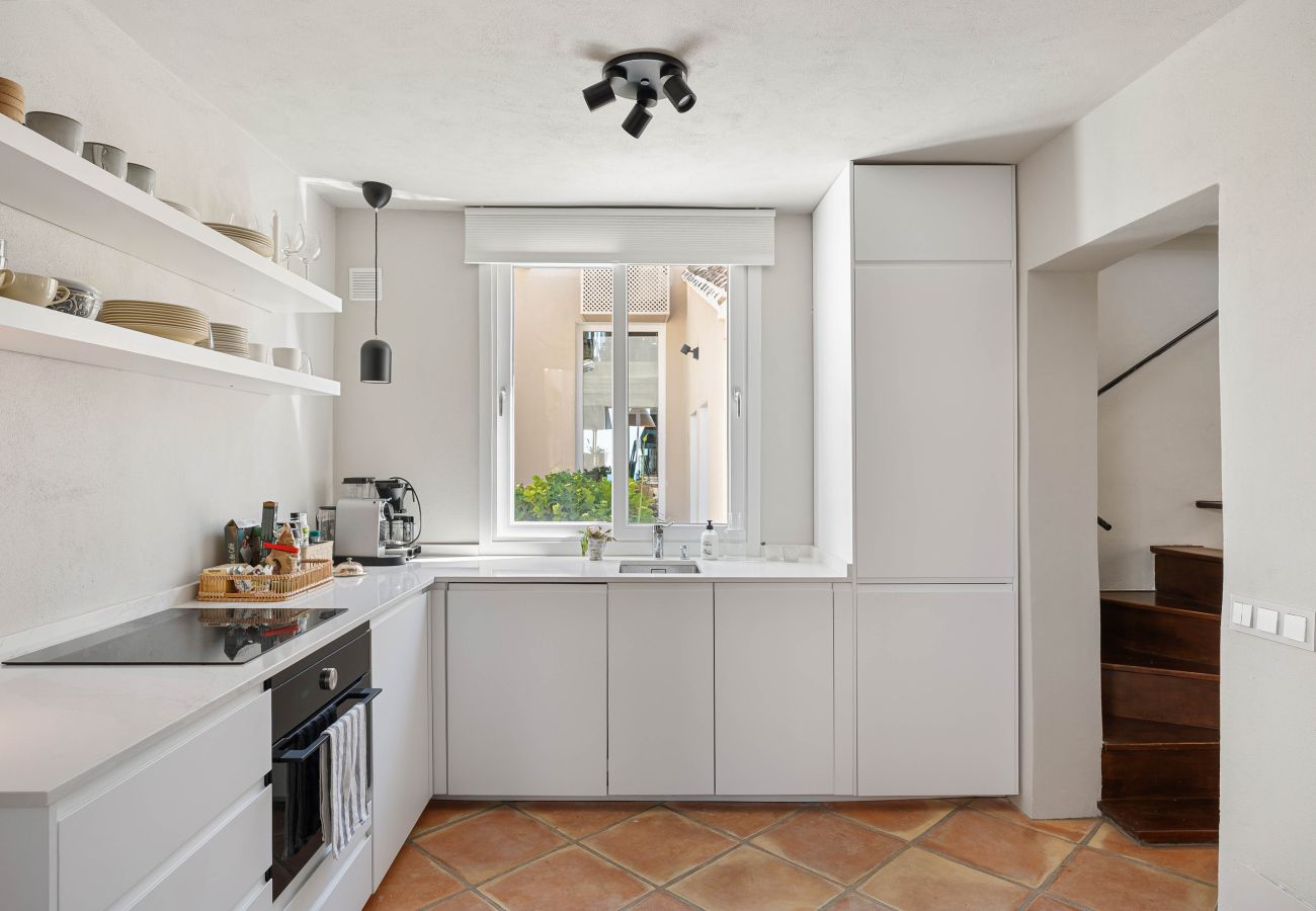 Villa in Benahavís - RV53888 Madroñal 1