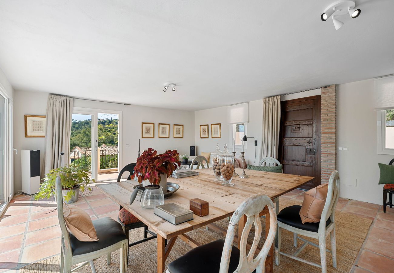 Villa in Benahavís - RV53888 Madroñal 1