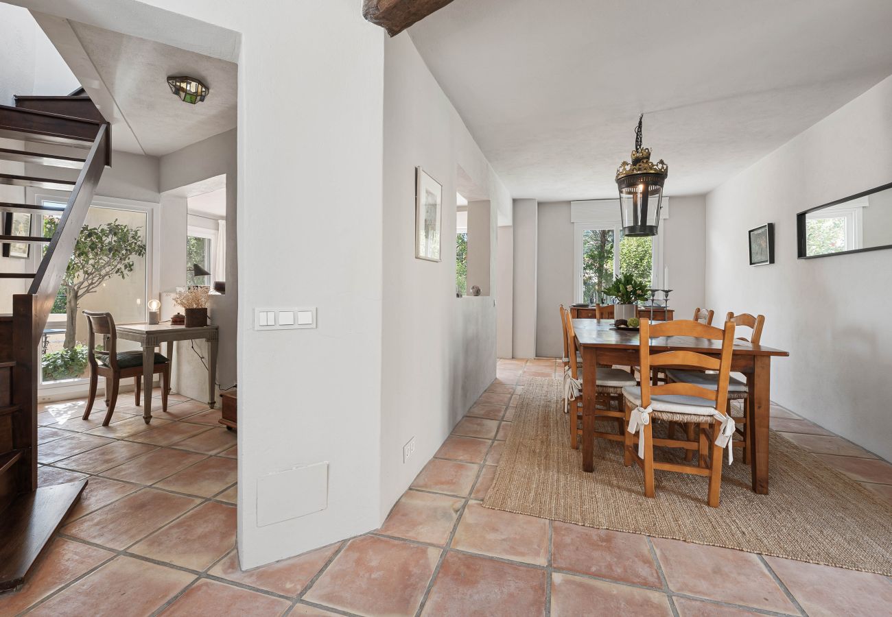 Villa in Benahavís - RV53888 Madroñal 1