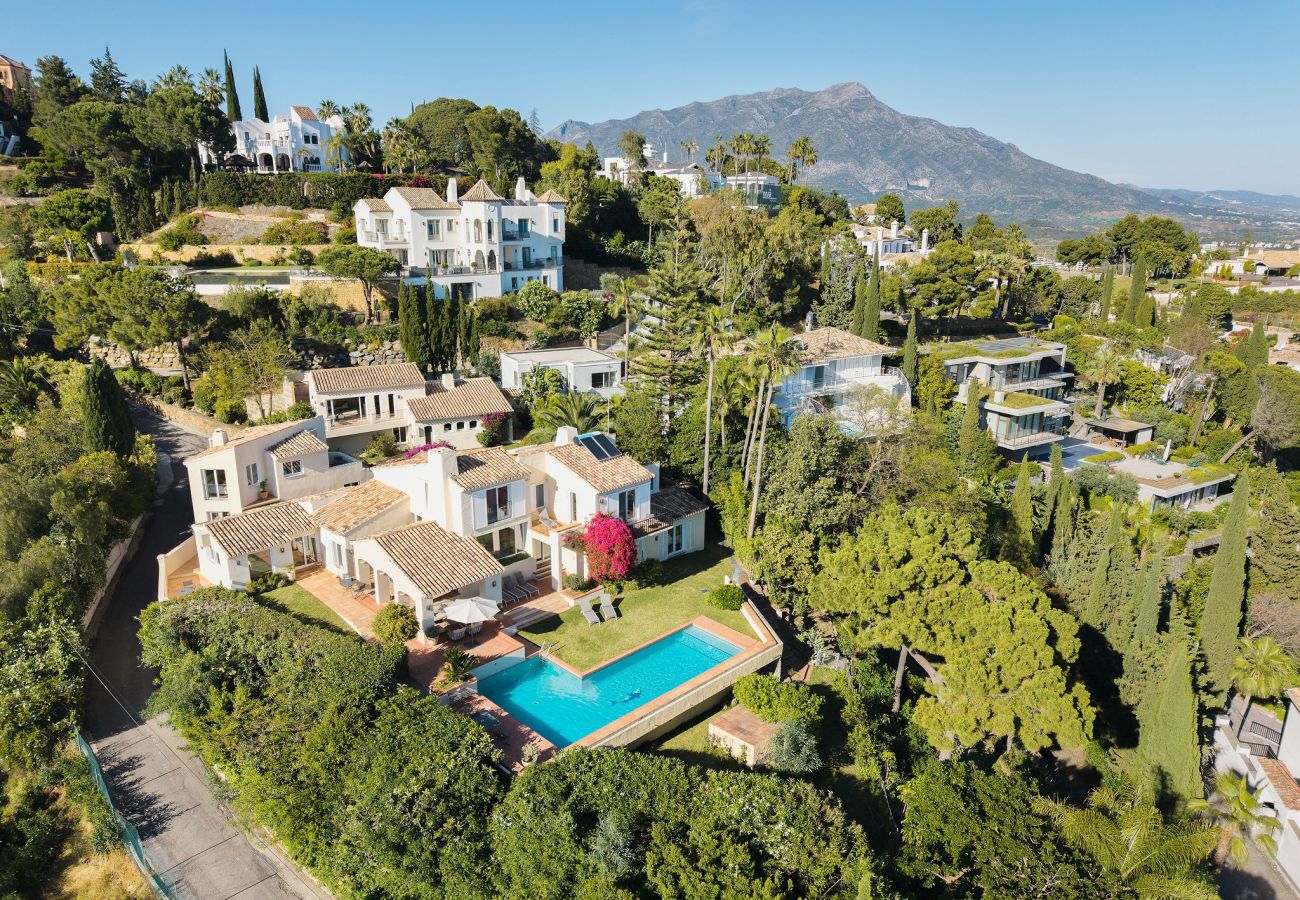 Villa in Benahavís - RV53888 Madroñal 1