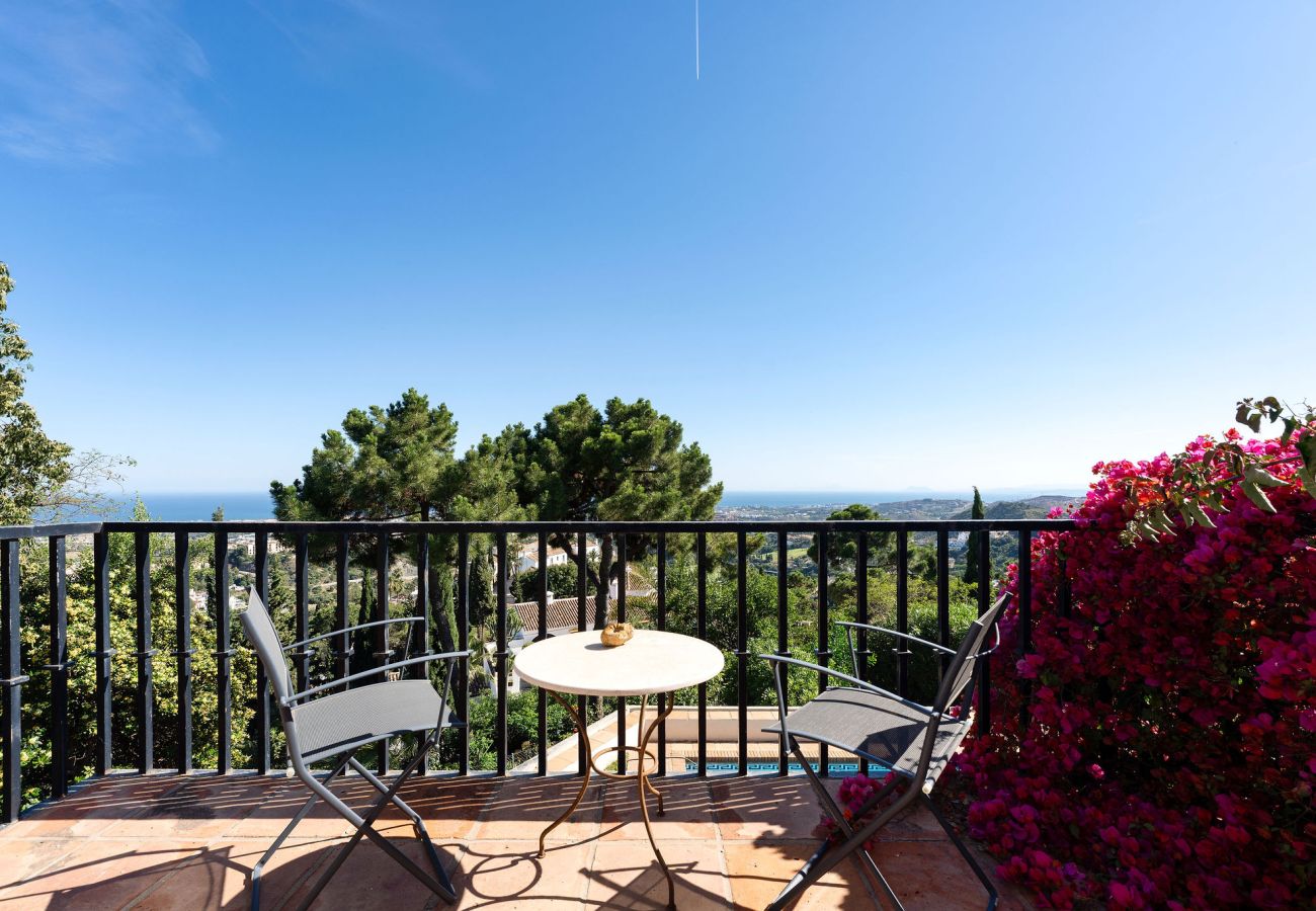 Villa in Benahavís - RV53888 Madroñal 1
