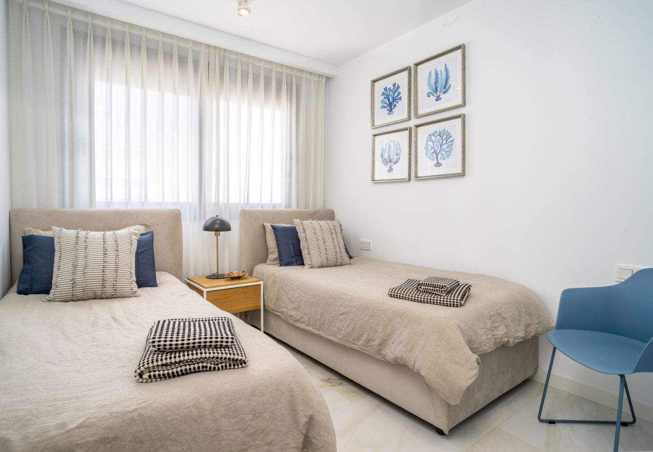 Terraced House in Nueva andalucia - RA33894 Marein Village