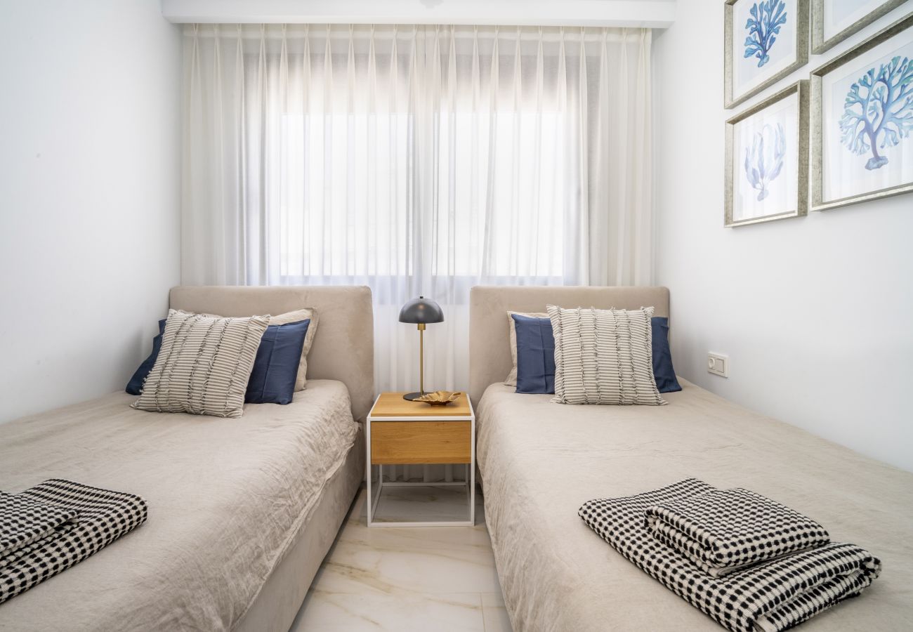 Terraced House in Nueva andalucia - RA33894 Marein Village