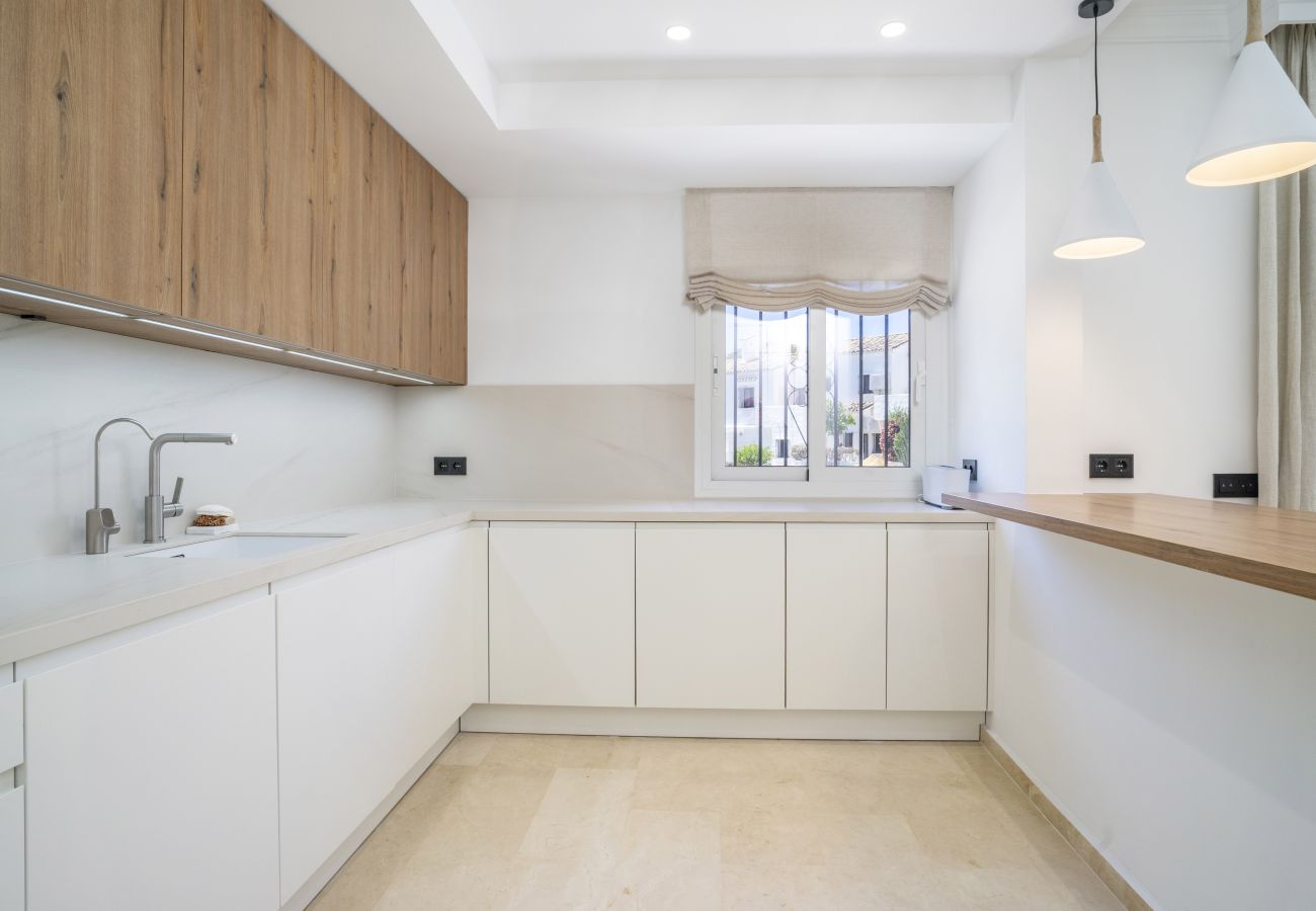 Terraced House in Nueva andalucia - RA33897 Los Naranjos Country Club
