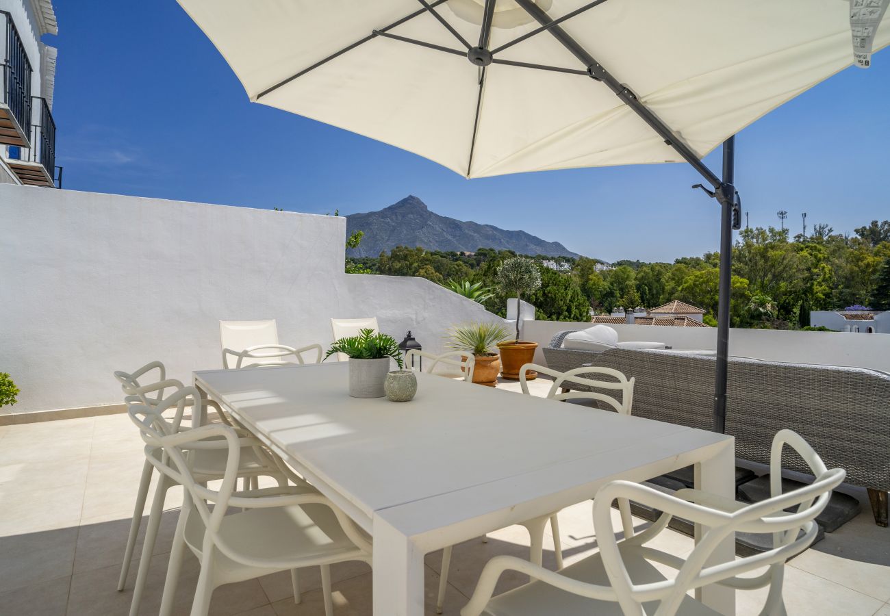 Terraced House in Nueva andalucia - RA23901 El Naranjal