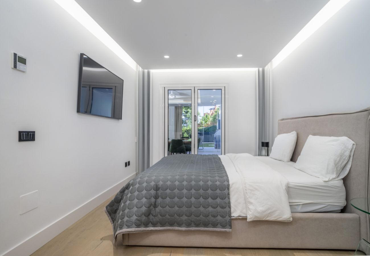 Apartment in Nueva andalucia - RA33904 Palacetes de Belvederes