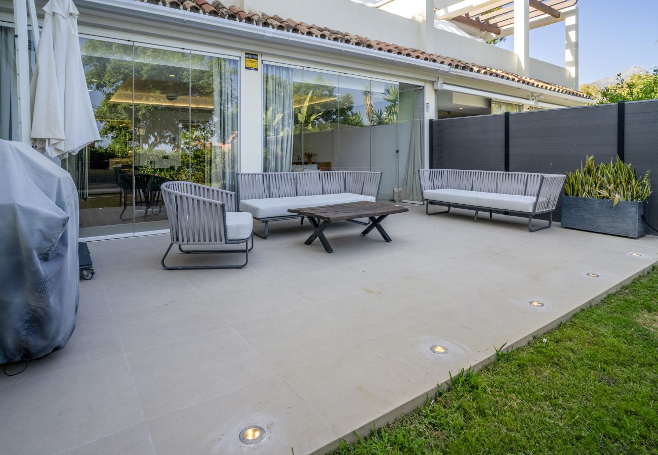 Apartment in Nueva andalucia - RA33904 Palacetes de Belvederes