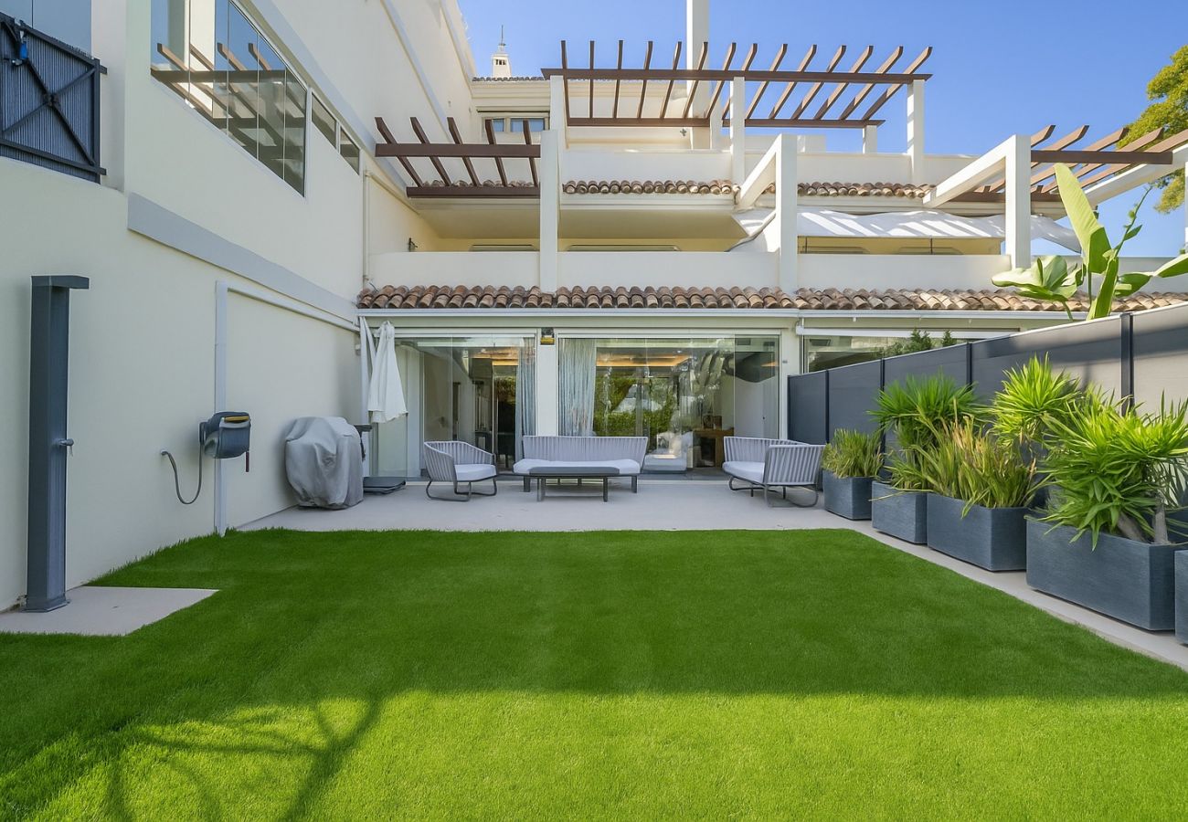 Apartment in Nueva andalucia - RA33904 Palacetes de Belvederes