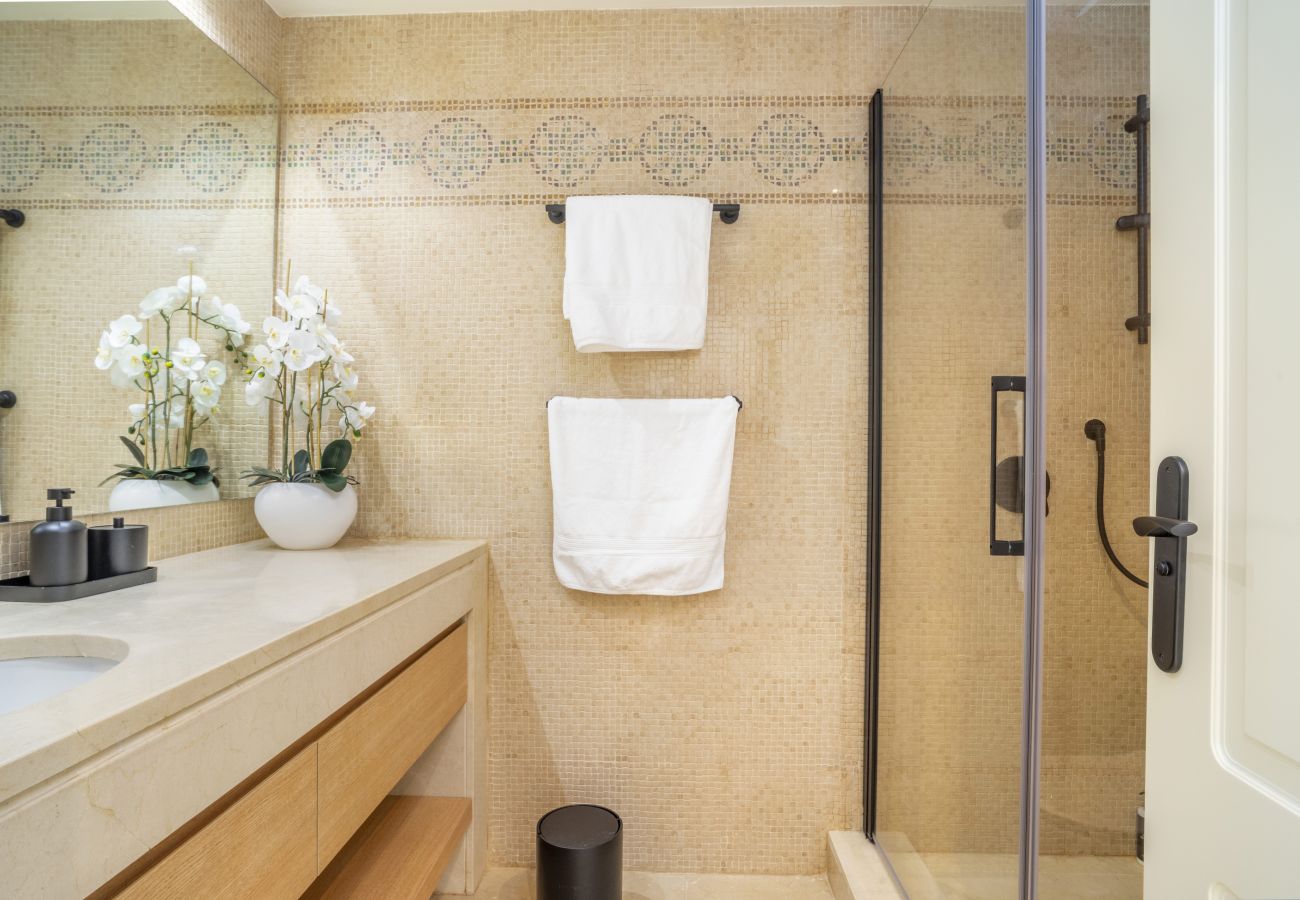 Apartment in Benahavís - RA33913 Altos de La Quinta