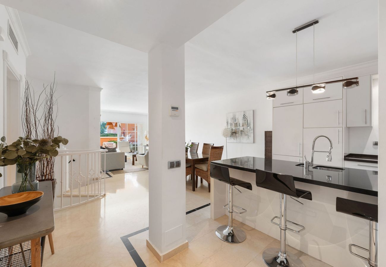 Apartment in Nueva andalucia - RA43653 Andalucia Alta