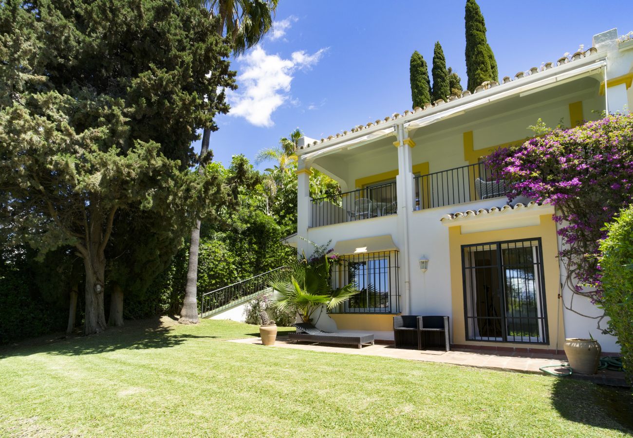 Terraced House in Nueva andalucia - RA23943 Los Arrayanes