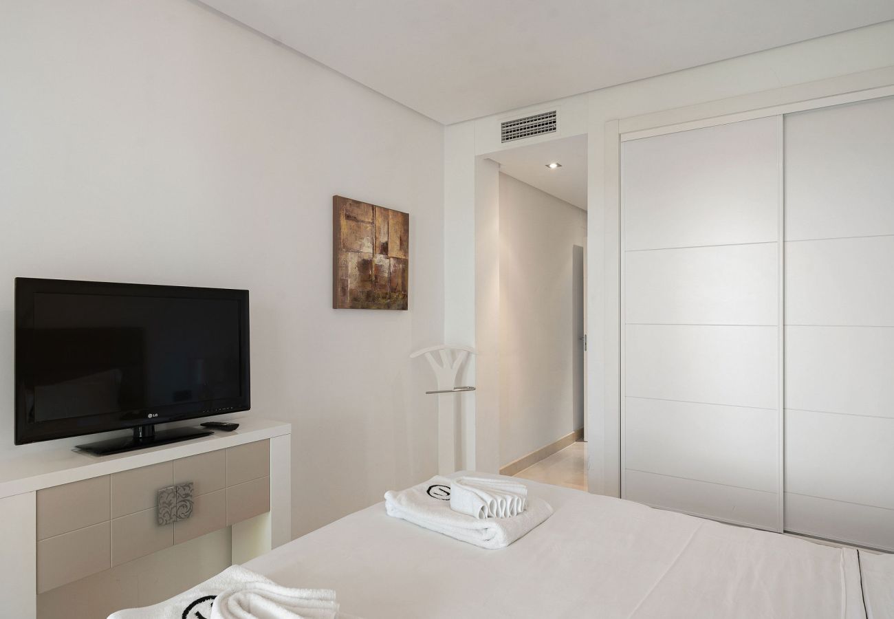 Apartment in Benahavís - RA23953 Los Robles