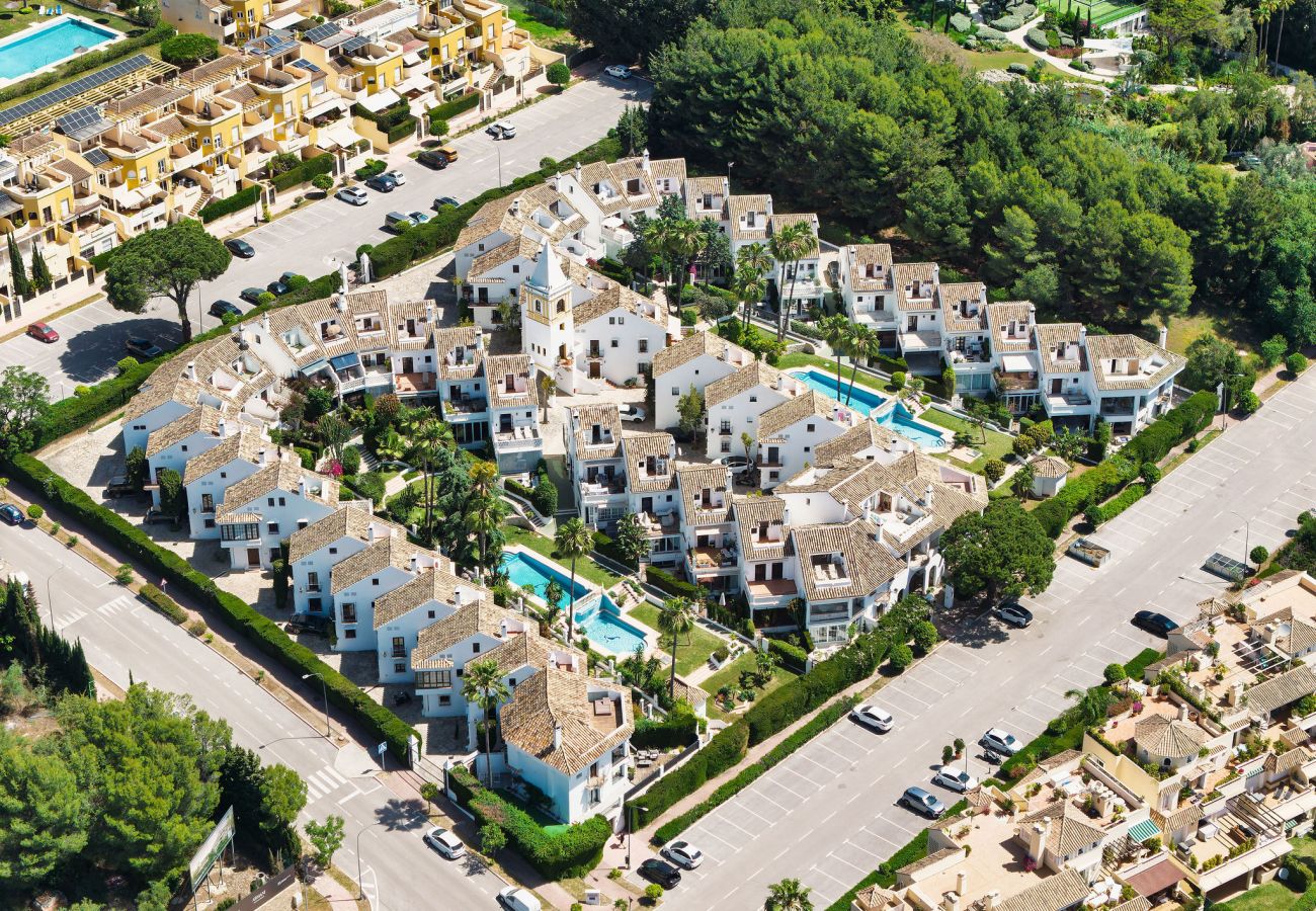 Apartment in Marbella - RA33947 Montepiedra