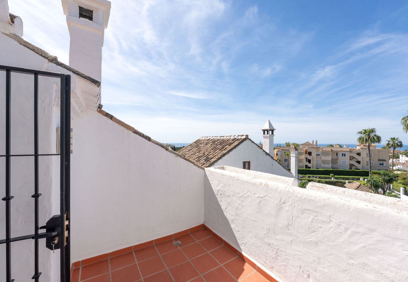 Apartment in Marbella - RA33947 Montepiedra