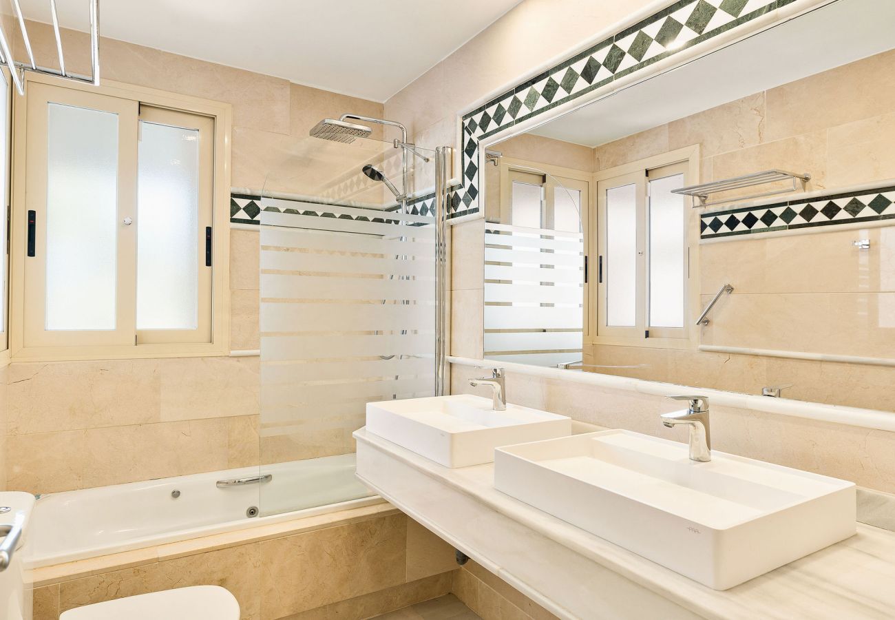 Apartment in Nueva andalucia - RA33957 Fuente Aloha