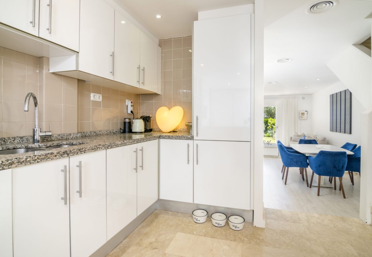 Radhus i Nueva andalucia - RAL33836 Peñablanca