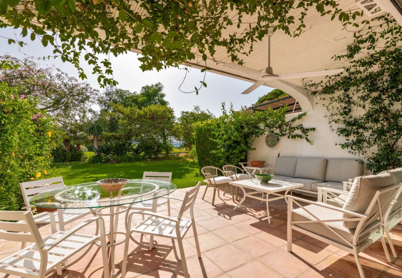 Radhus i Nueva andalucia - RAL33900 Peñablanca