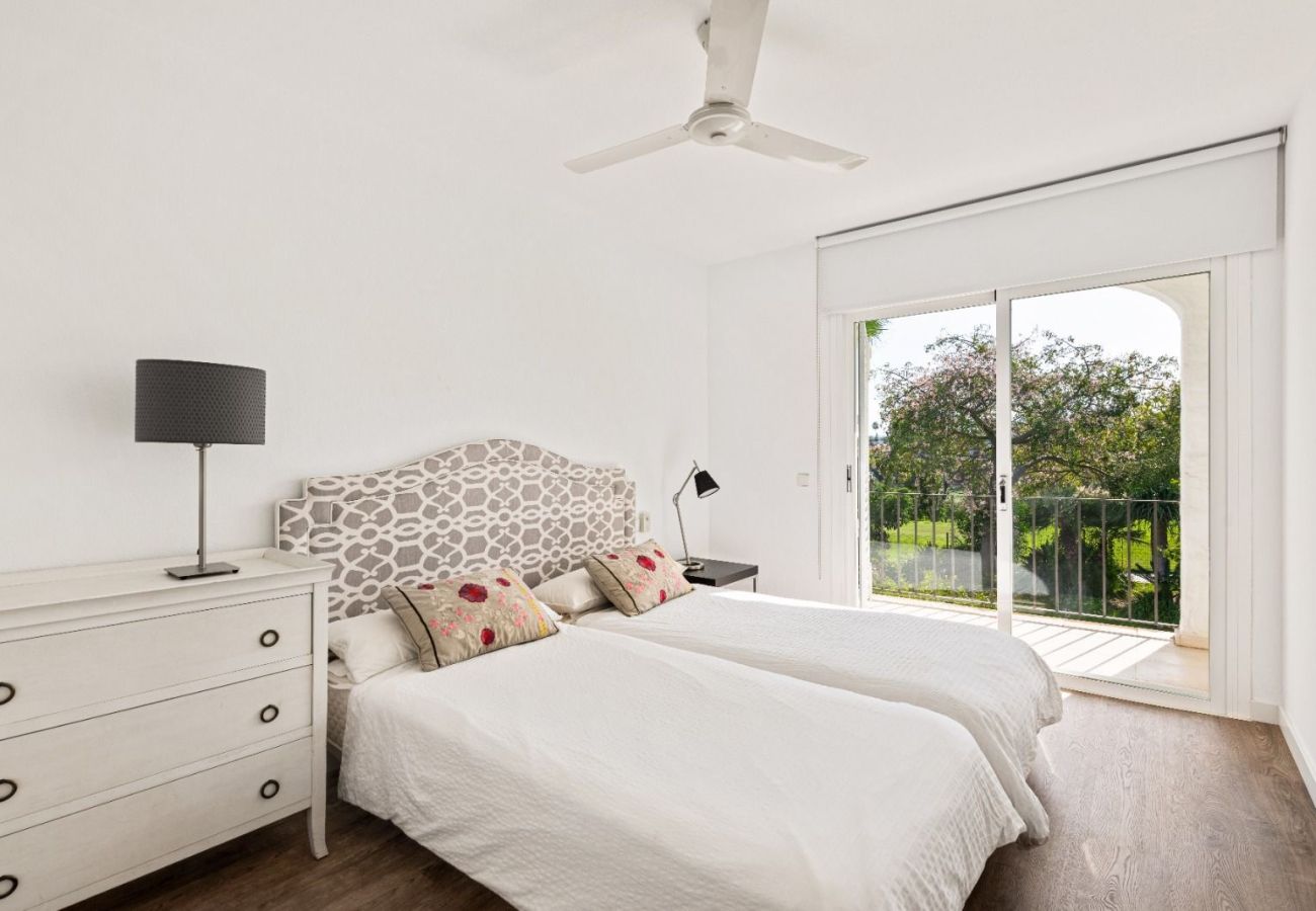 Radhus i Nueva andalucia - RAL33900 Peñablanca