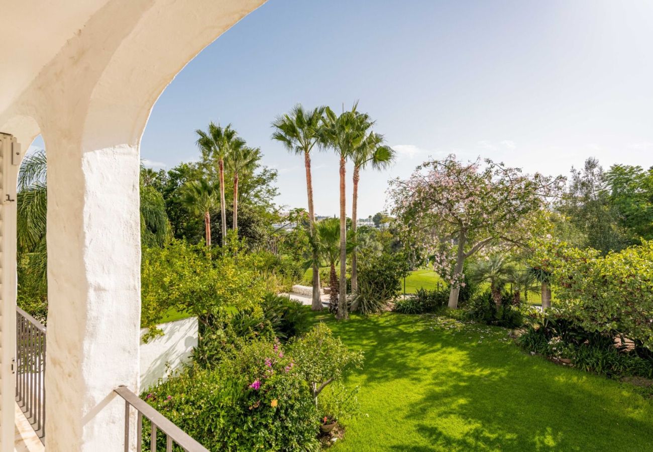 Radhus i Nueva andalucia - RAL33900 Peñablanca