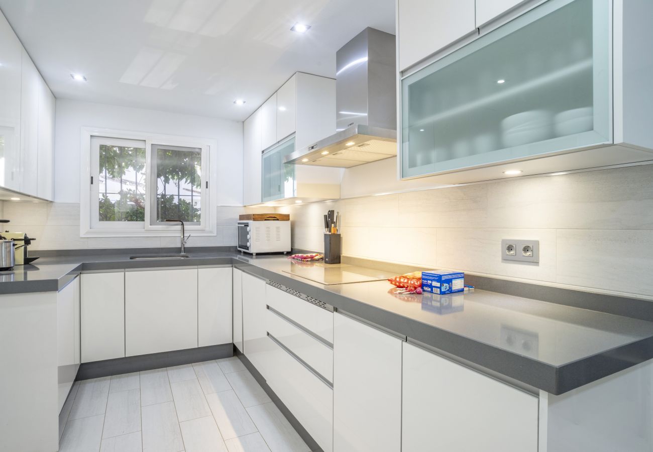Radhus i San Pedro de Alcántara - RAL43902 Guadalvillas
