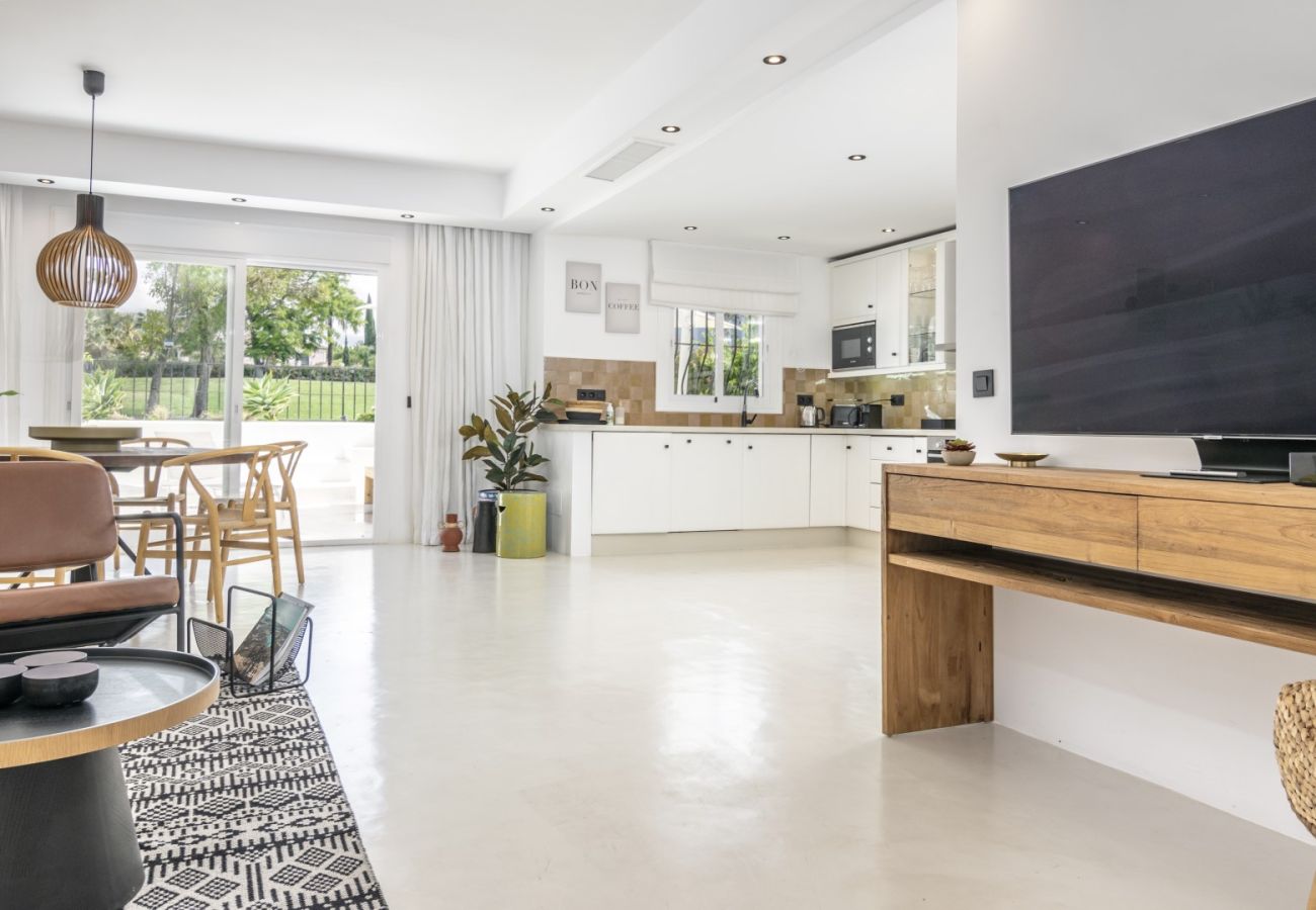Radhus i Nueva andalucia - RAL33761 Los Naranjos Country Club