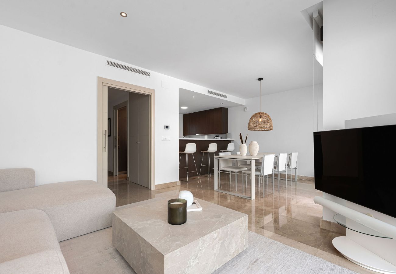 Radhus i Nueva andalucia - RAL33944 Golden Green