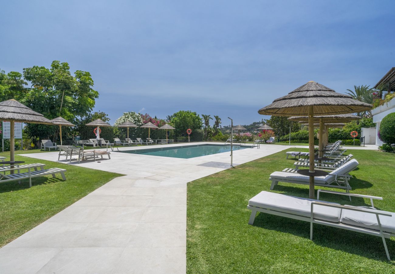Lägenhet i Nueva andalucia - RAL23956 Hotel del Golf
