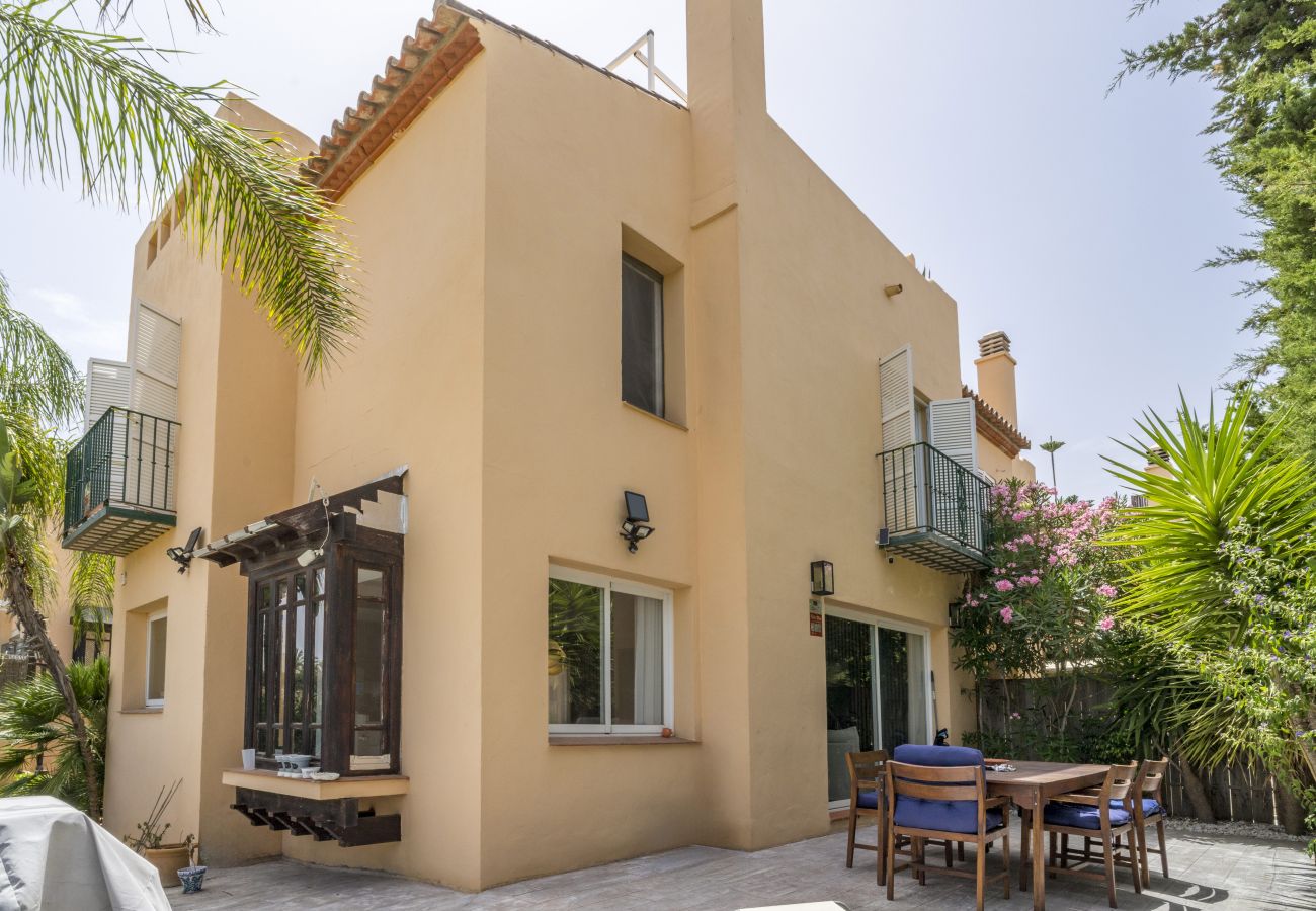 Radhus i Nueva andalucia - RAL43965 Condes de Iza
