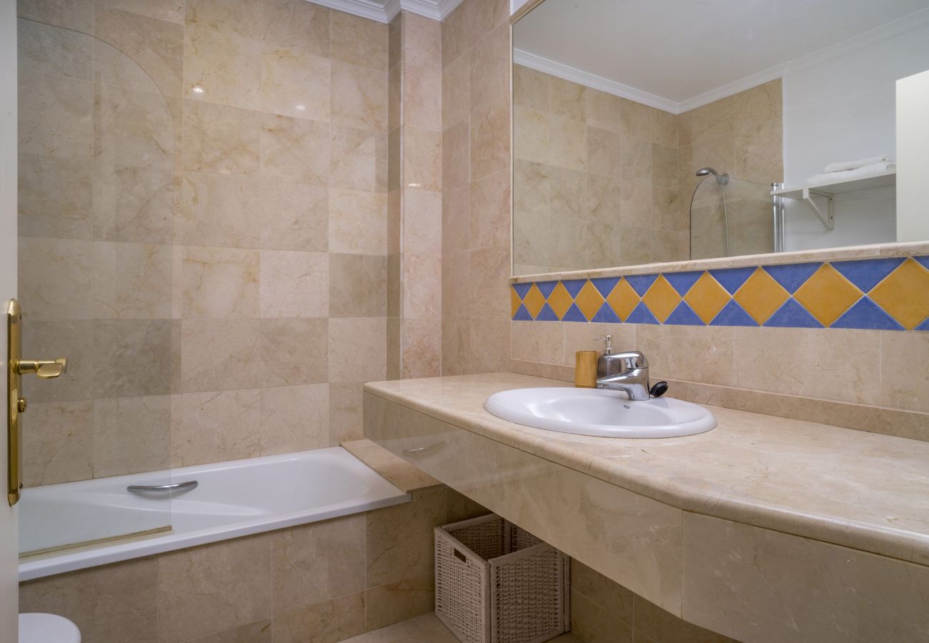 Lägenhet i Nueva andalucia - RAL23972 River Garden