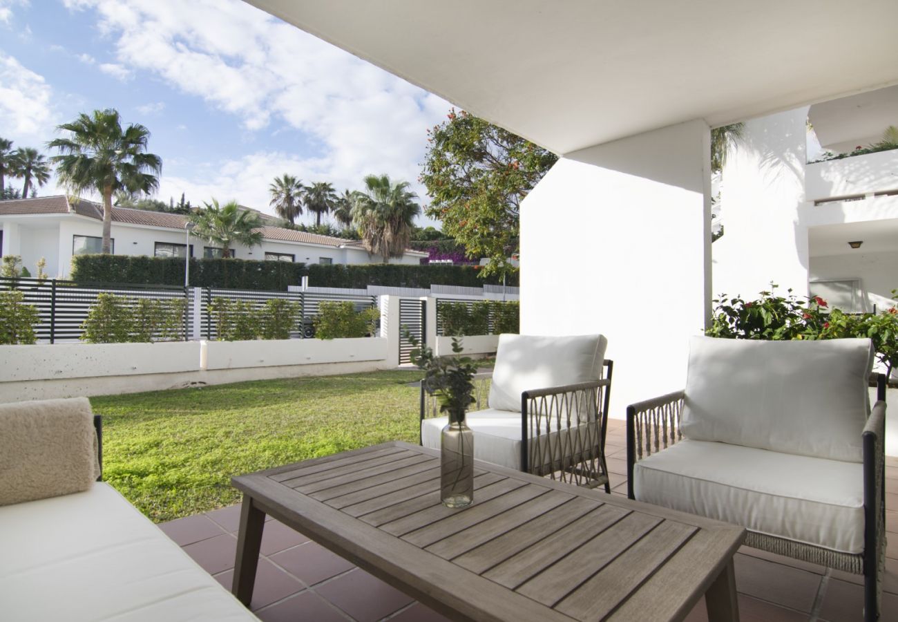 Lägenhet i Nueva andalucia - RA13704 Andalucia Garden Suites
