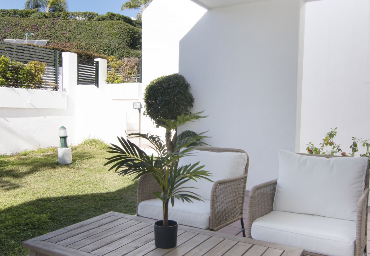 Lägenhet i Nueva andalucia - RA23714 Andalucia Garden Suites