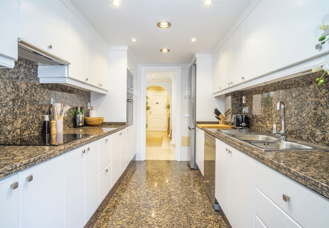 Lägenhet i Marbella - RA33890 Coto Real
