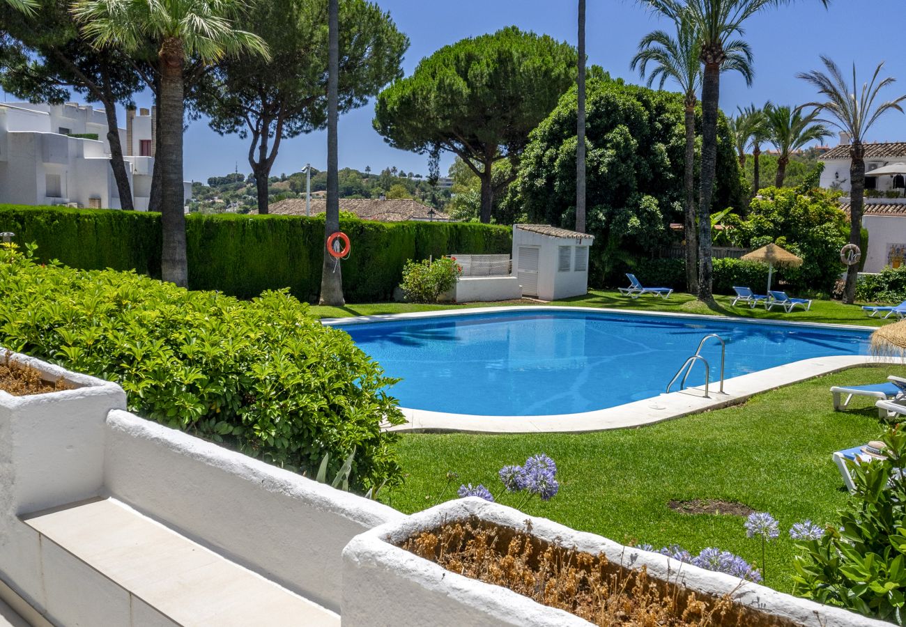 Radhus i Nueva andalucia - RA33897 Los Naranjos Country Club